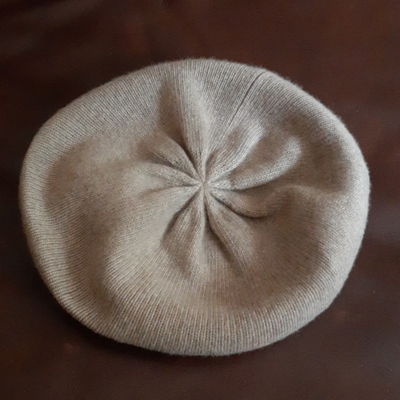 Portolano Accessories - 🎶Host Pick🎵Portolano 100% Cashmere Beret